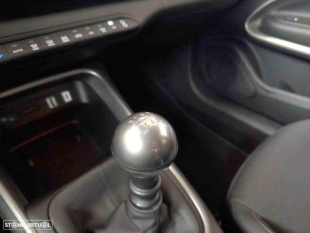 Jeep Avenger 1.2 GSE T3 Altitude - 18