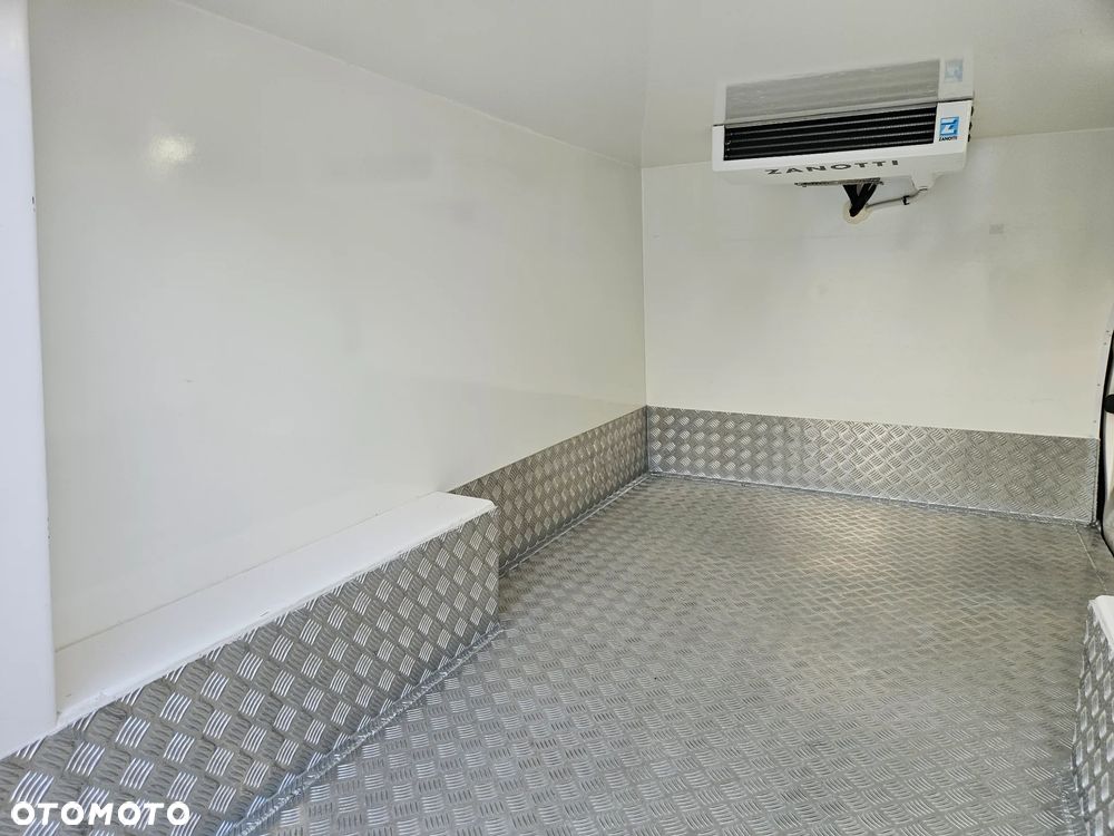 Renault TRAFIC L2H1 Chłodnia / Mroźnia do -20*C 230V 38tyś km SalonPL FV23% - 20