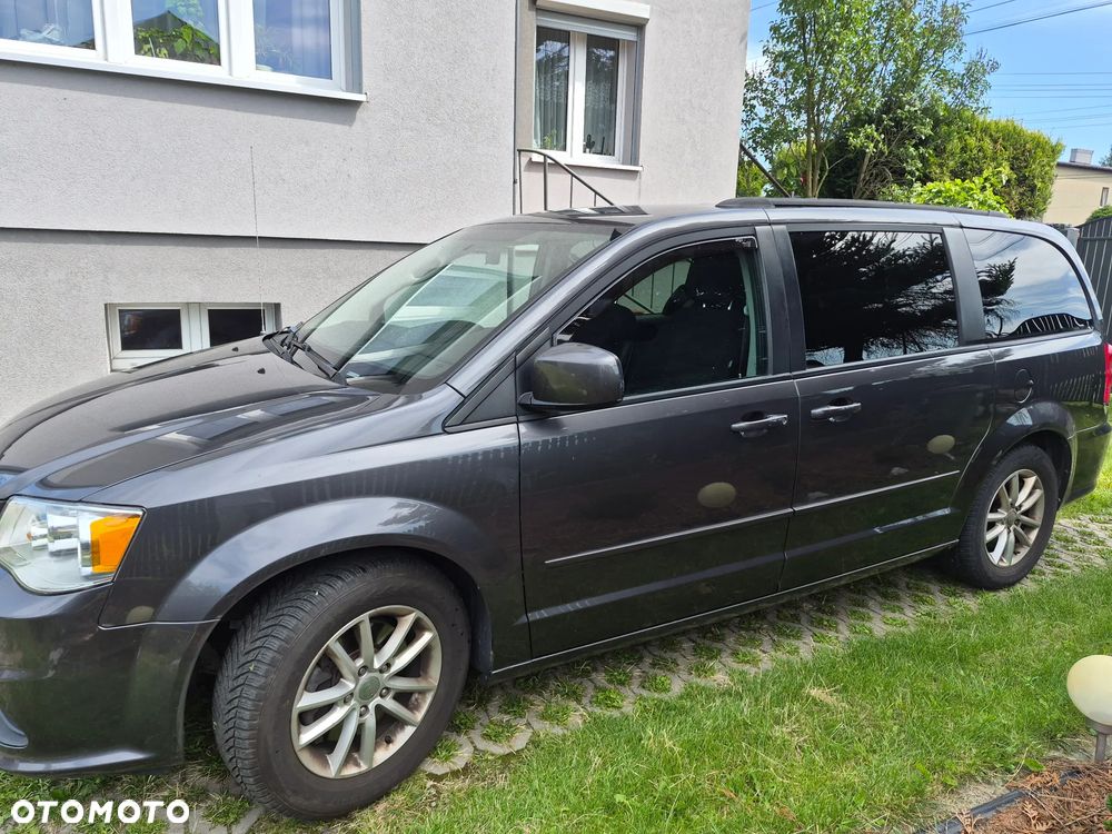 Dodge Grand Caravan - 3