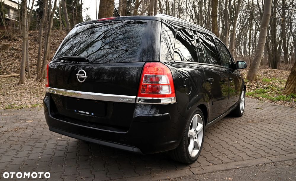 Opel Zafira - 13