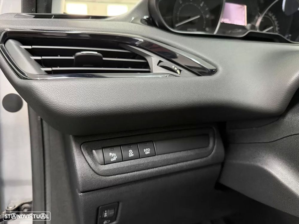 Peugeot 208 1.4 HDi Active - 10