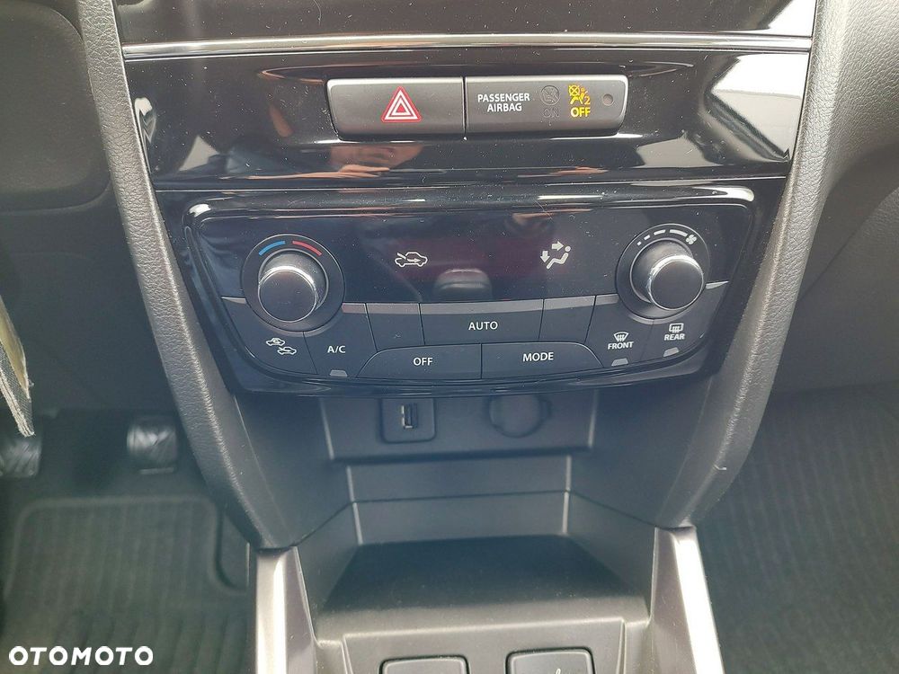 Suzuki Vitara 1.4 Boosterjet mHEV Premium 2WD - 17