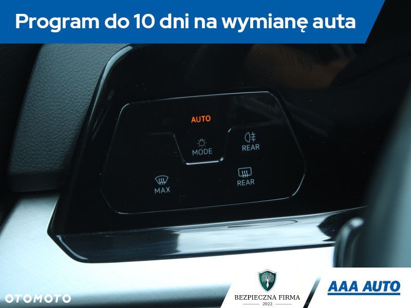 Volkswagen Golf - 19