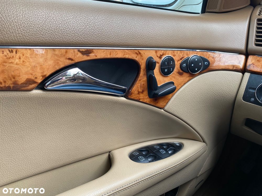 Mercedes-Benz Klasa E 350 7G-TRONIC Elegance - 25