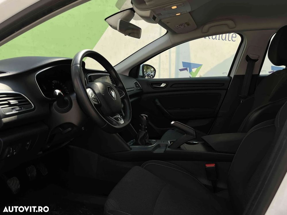 Renault Megane - 13