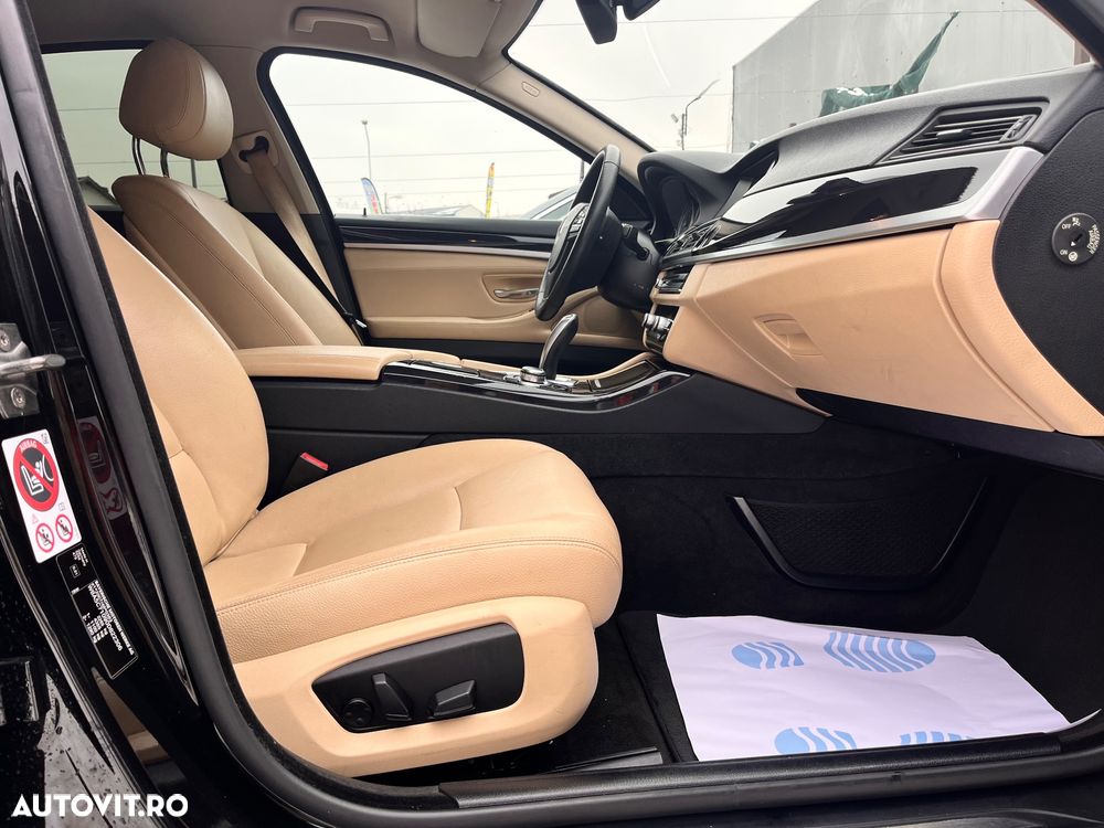 BMW Seria 5 525d Aut. Luxury Line - 15