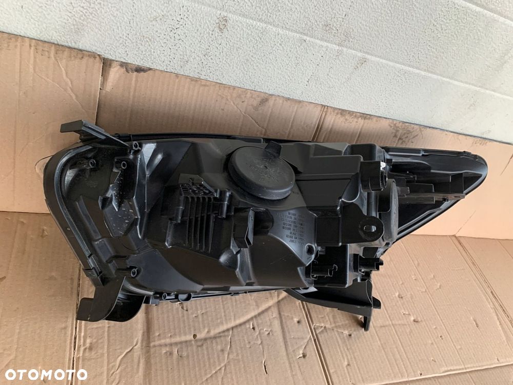 Lampa prawa przednia RENAULT CAPTUR I 1 - 10