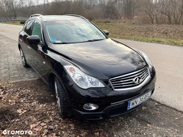 Infiniti QX50 - 8