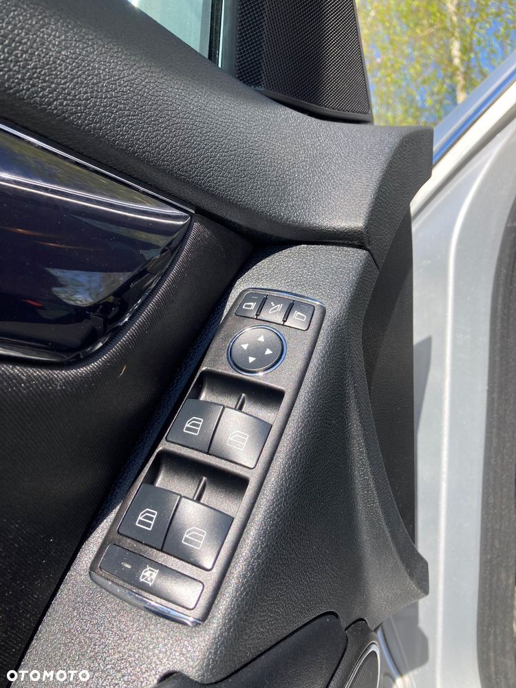 Mercedes-Benz Klasa C - 16