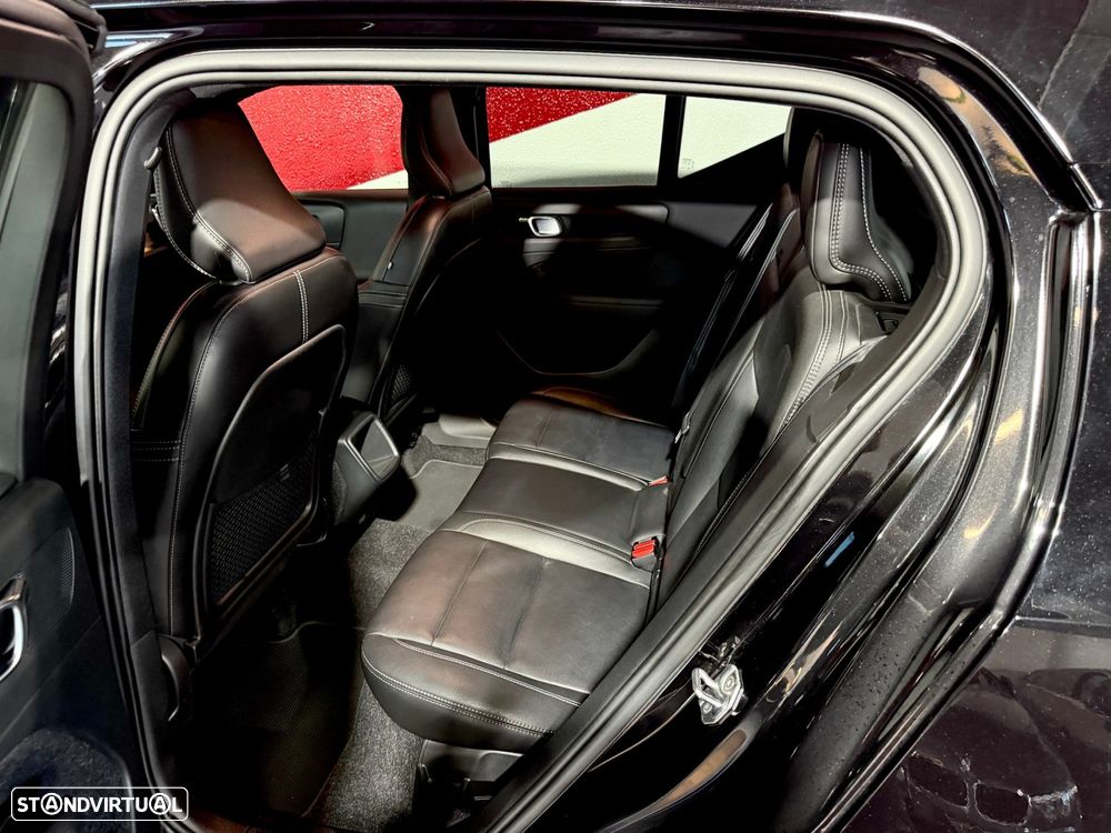 Volvo XC 40 2.0 D3 R-Design - 21