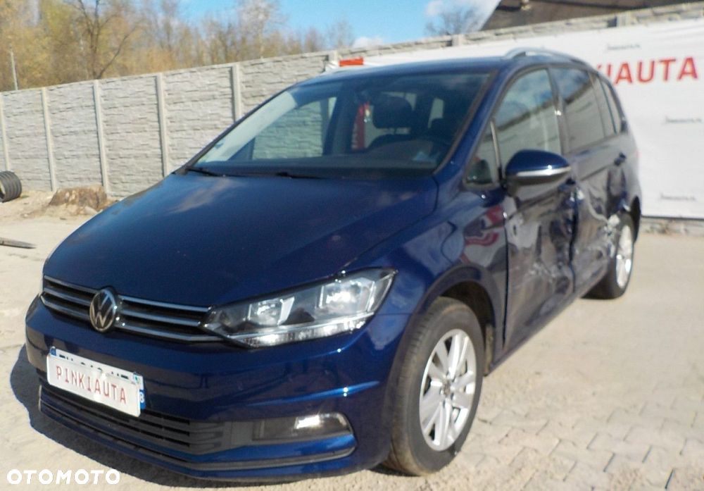 Volkswagen Touran - 4