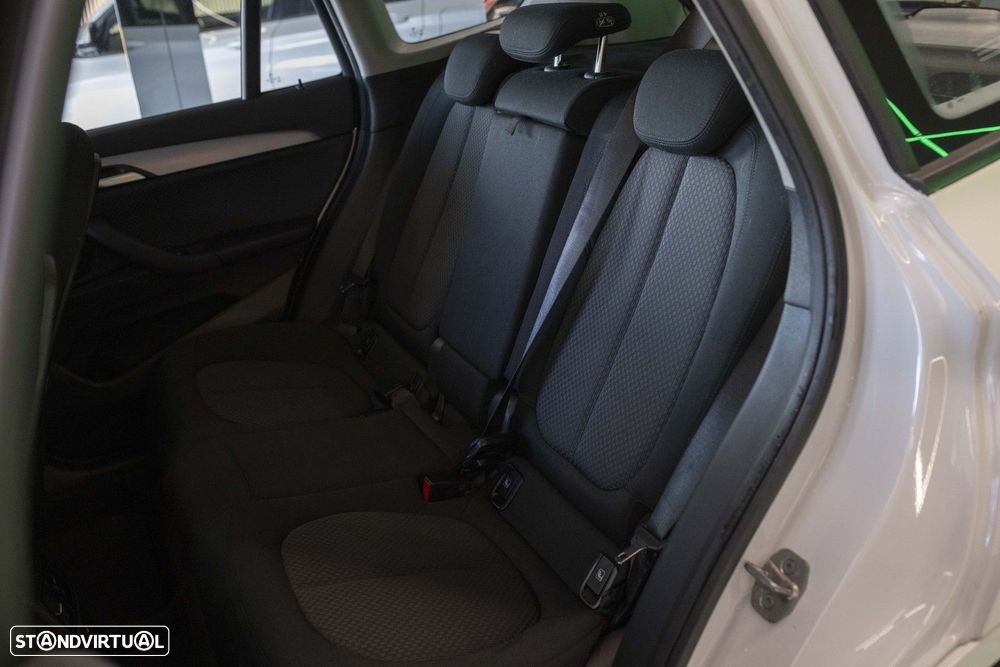 BMW X1 25 e xDrive - 26