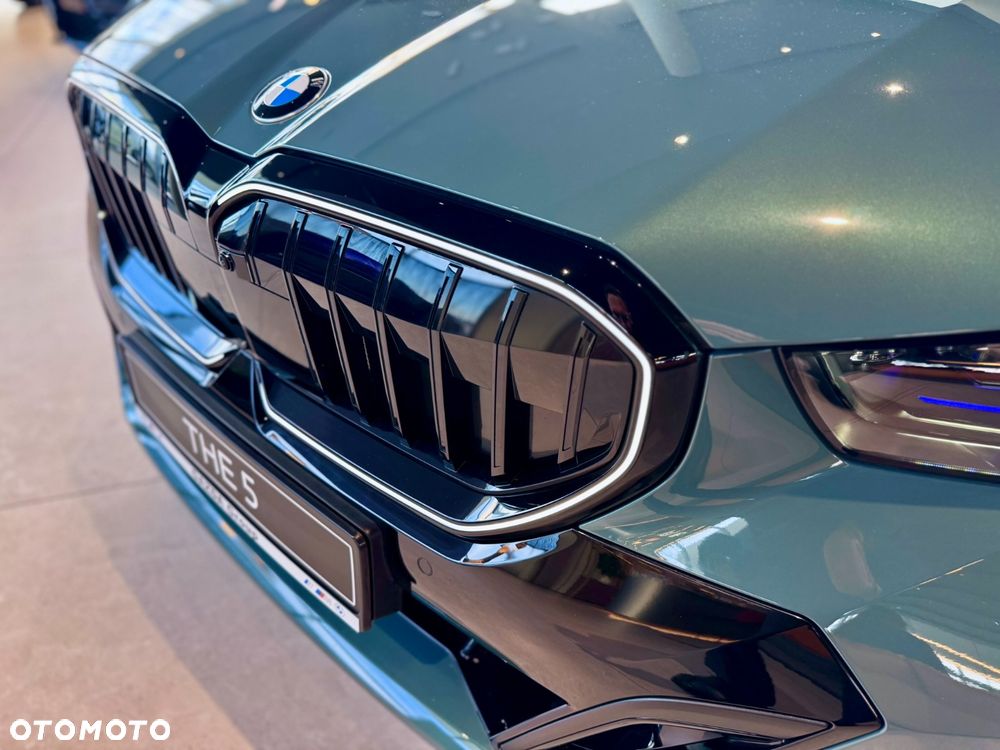 BMW Seria 5 520d xDrive mHEV M Sport - 8