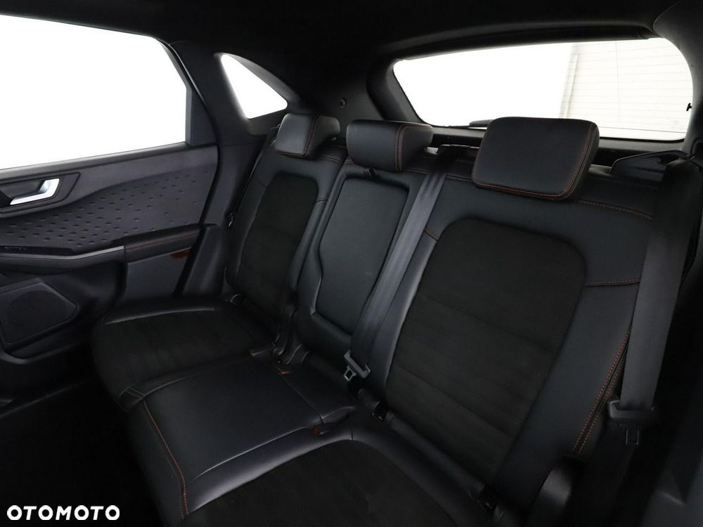 Ford Kuga 1.5 EcoBoost ST-LINE X - 18