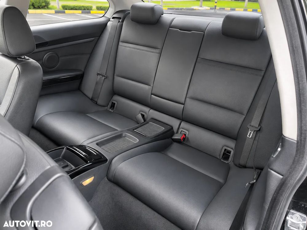 BMW Seria 3 320d Aut. - 7