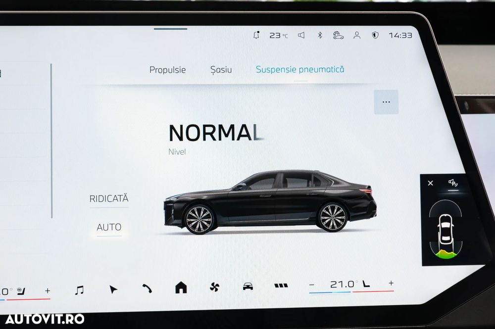 BMW Seria 7 740 xDrive - 32