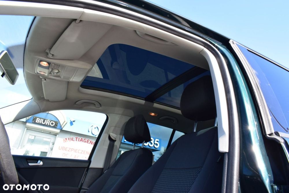 Volkswagen Tiguan - 17