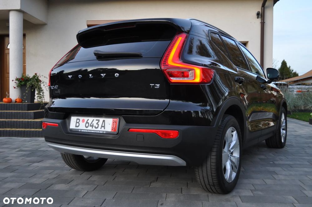 Volvo XC 40 T3 Momentum Pro - 16