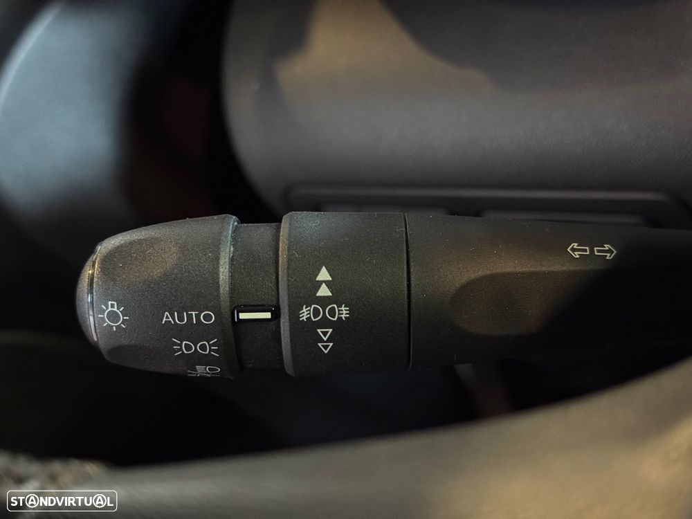 Citroën C3 Aircross BlueHDI 120 Stop & Start EAT6 SHINE - 11