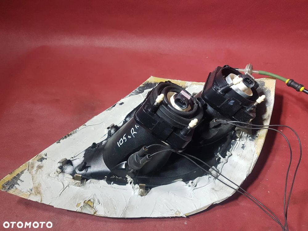 HALOGEN GÓRNY DACHOWY LAMPA SKYLIGHT SKY LIGHT PRAWA DAF XF 106 , CF EURO 6 - 2