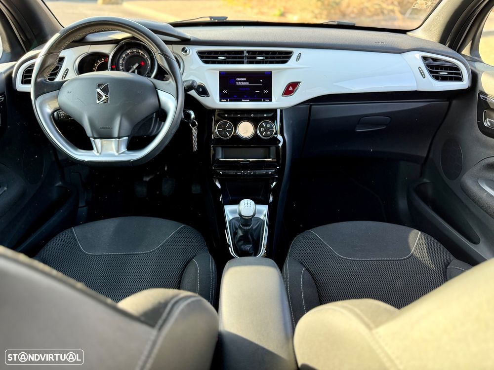 DS DS3 Pure Tech VTi 82 SoChic - 4