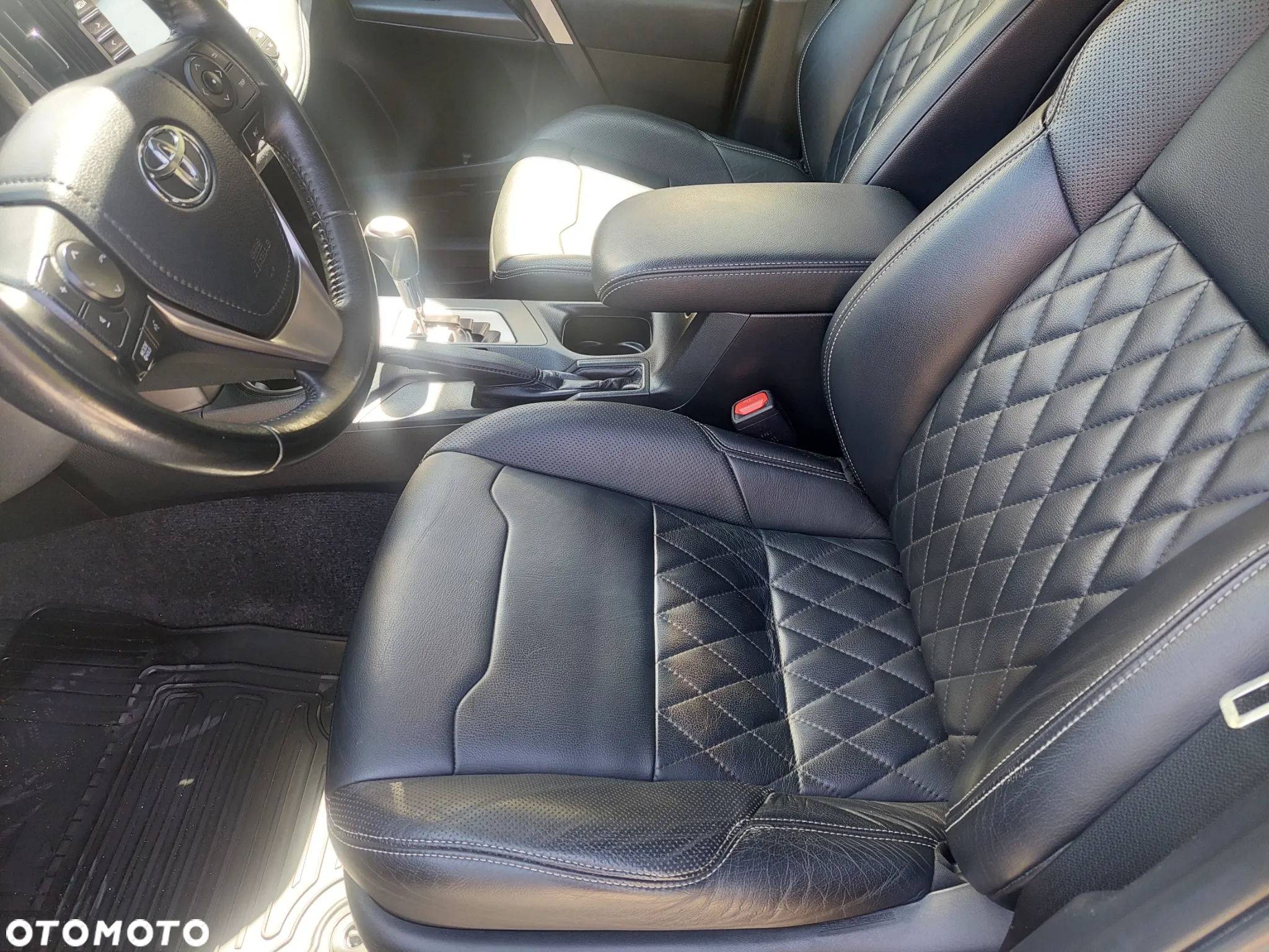 Toyota RAV4 Hybrid Prestige 4x4 - 24