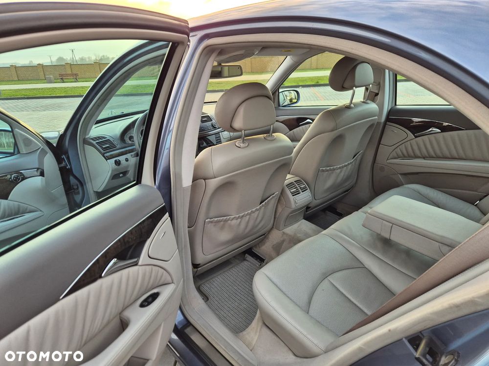 Mercedes-Benz Klasa E - 11