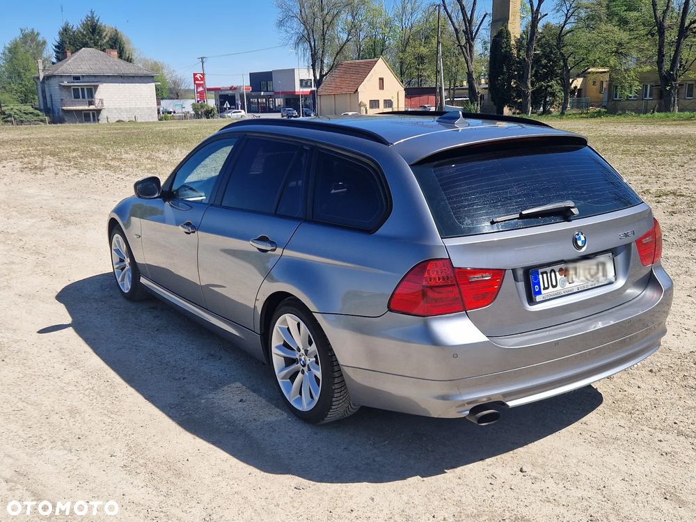 BMW Seria 3 318i - 5