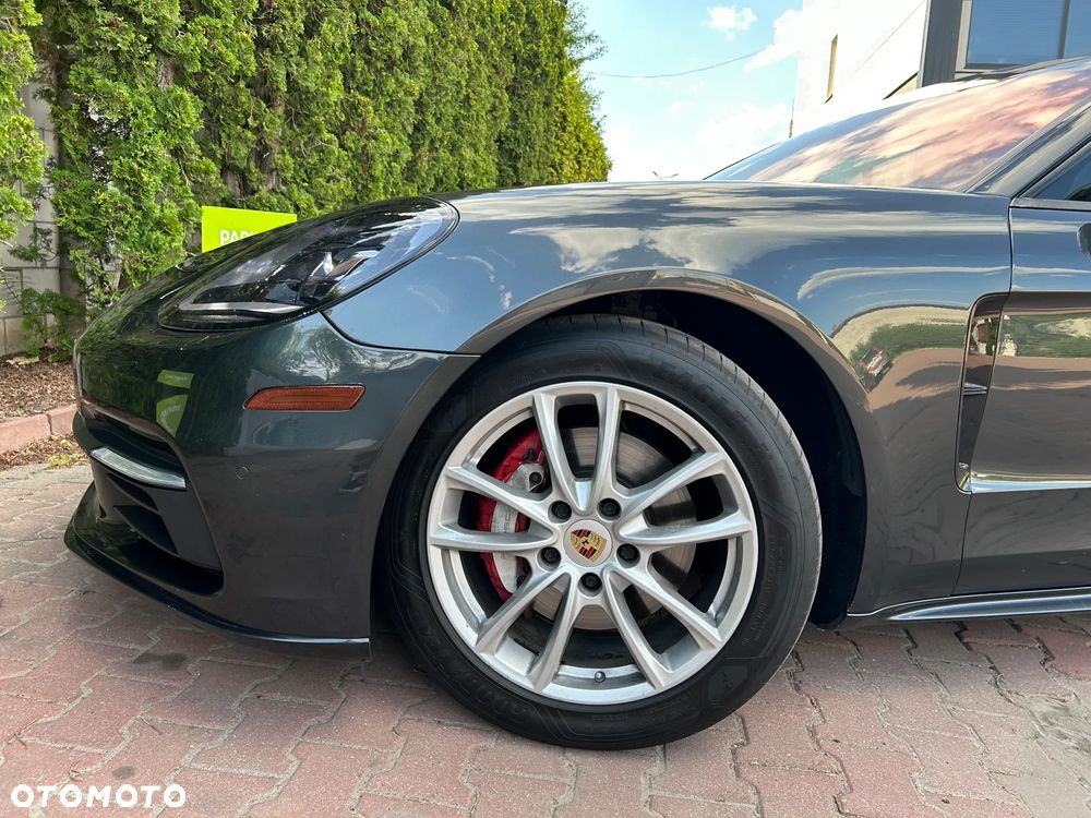 Porsche Panamera 4 - 18
