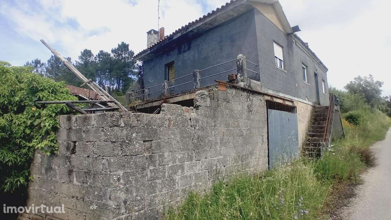 Moradia T3 para Recuperar com 1320m2 de terreno Vale Pedras, Queitide - Grande imagem: 3/42