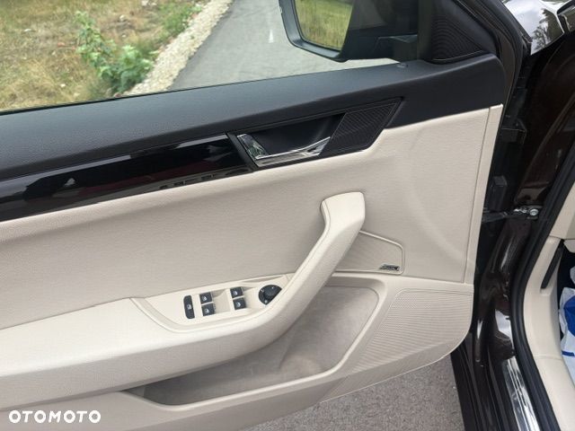 Skoda Superb 2.0 TDI L&K DSG - 14