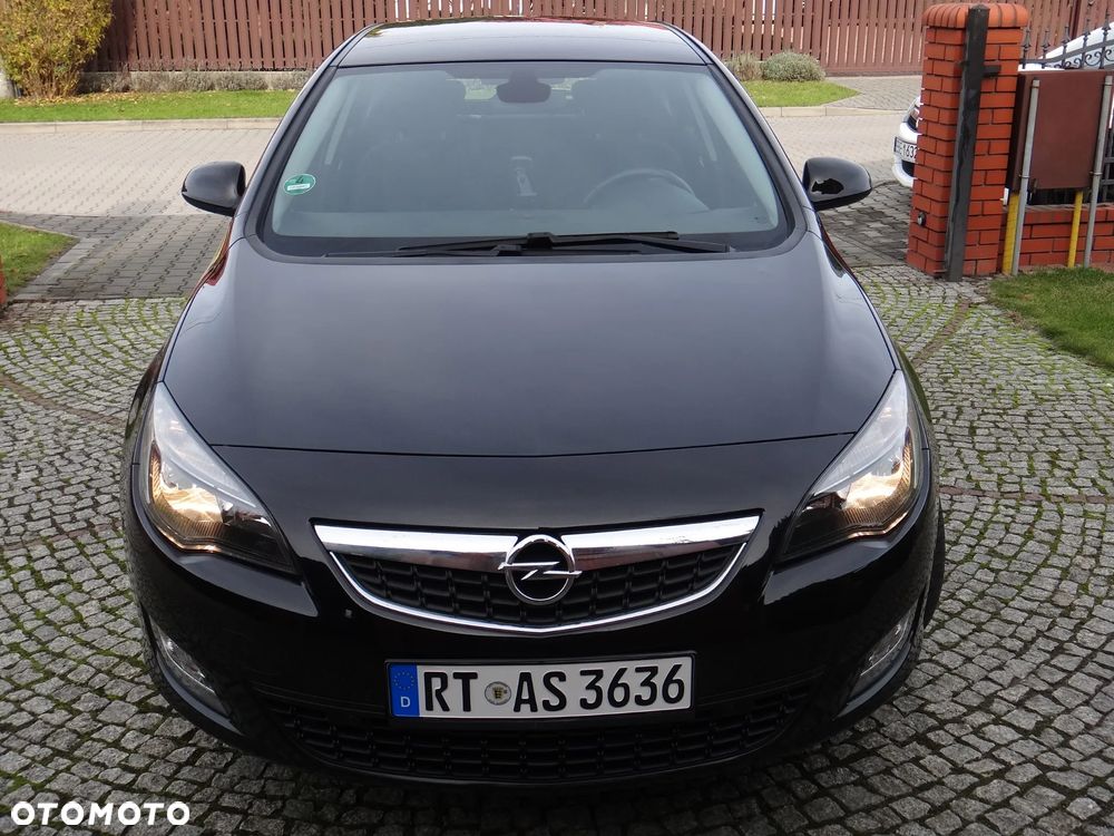 Opel Astra IV 1.4 T Sport - 2