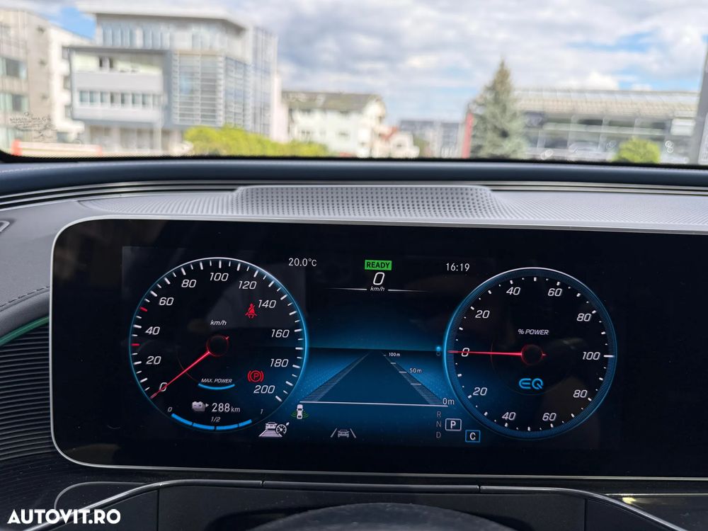 Mercedes-Benz EQC 400 4MATIC - 12