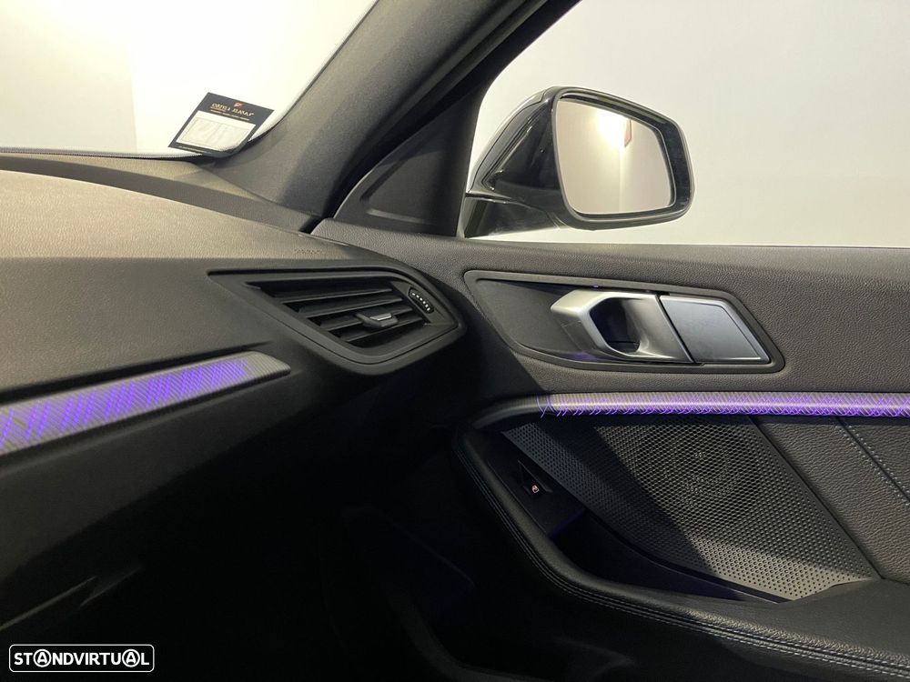 BMW 116 d Pack Desportivo M - 28