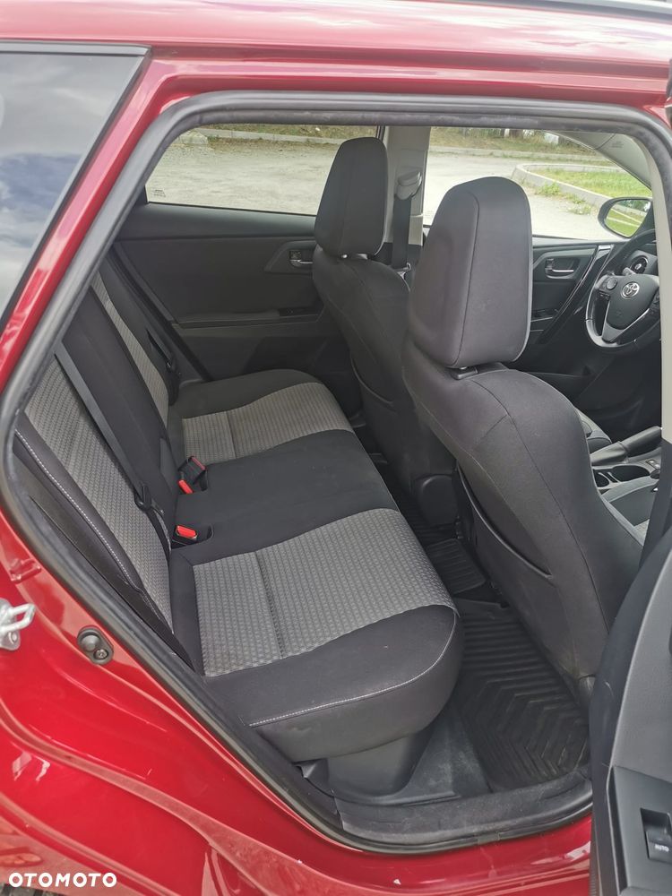 Toyota Auris Hybrid 135 Selection - 7