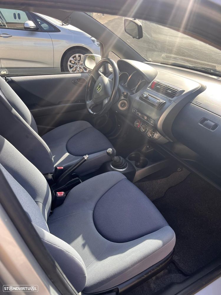 Honda Jazz 1.2 LS AC - 15