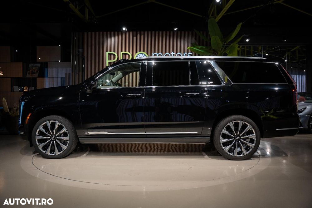 Cadillac Escalade - 3