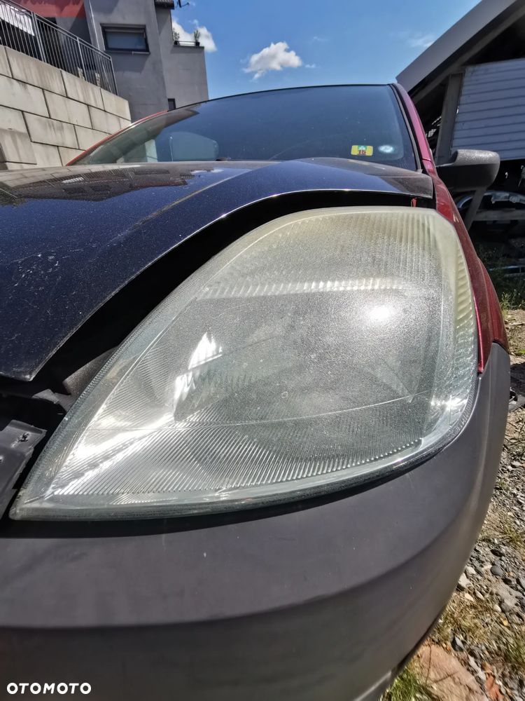 Lampa przód, tył Ford Fiesta MK6 2002r 5d