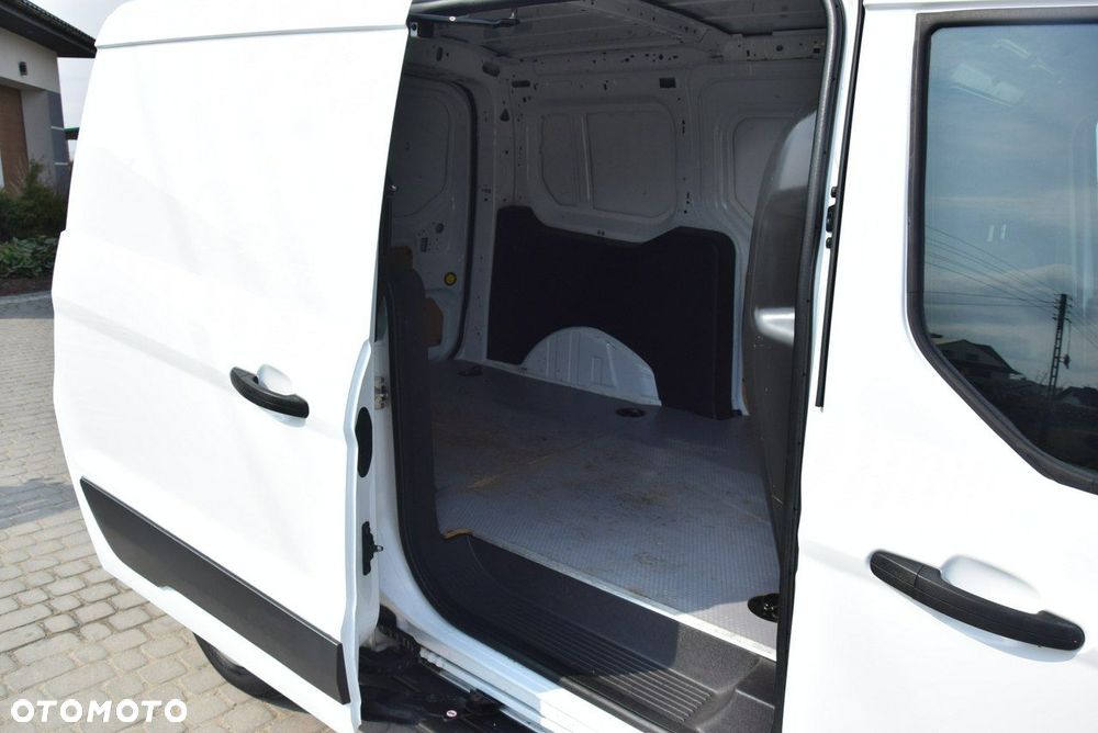 Ford Transit Connect - 12