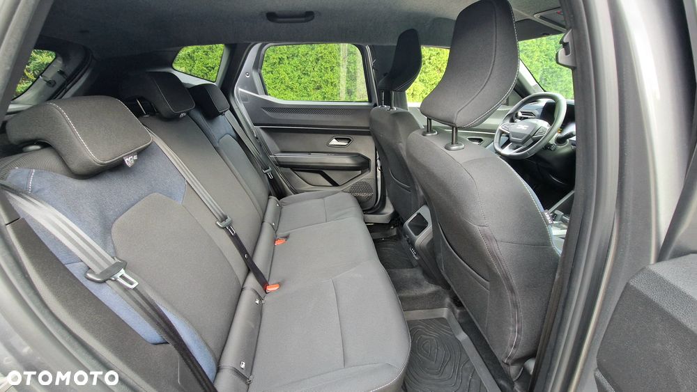 Dacia Duster 1.6 Full Hybrid 140 Journey MMT - 16