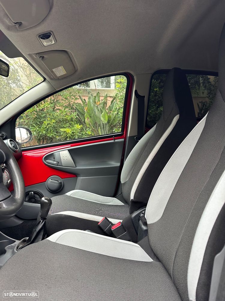 Toyota Aygo Black - 13