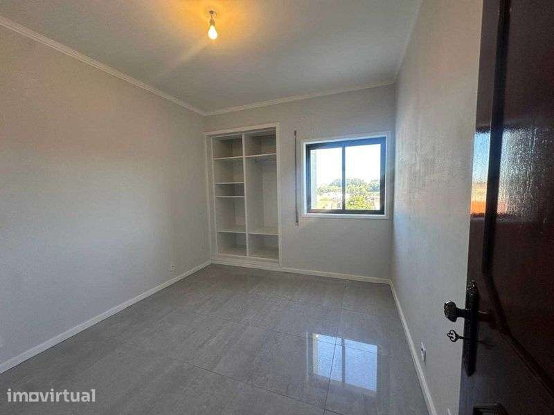 Apartamento T3 com Suite e Cozinha Equipada – Paços de Brandão - Grande imagem: 4/11