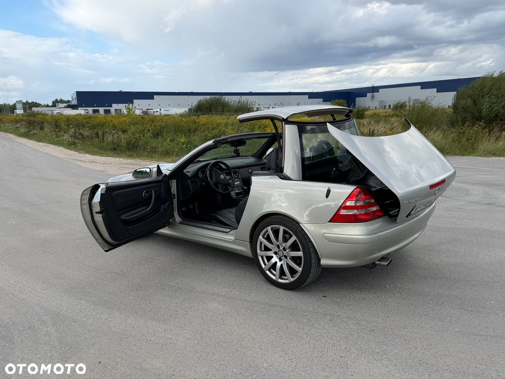 Mercedes-Benz SLK - 12