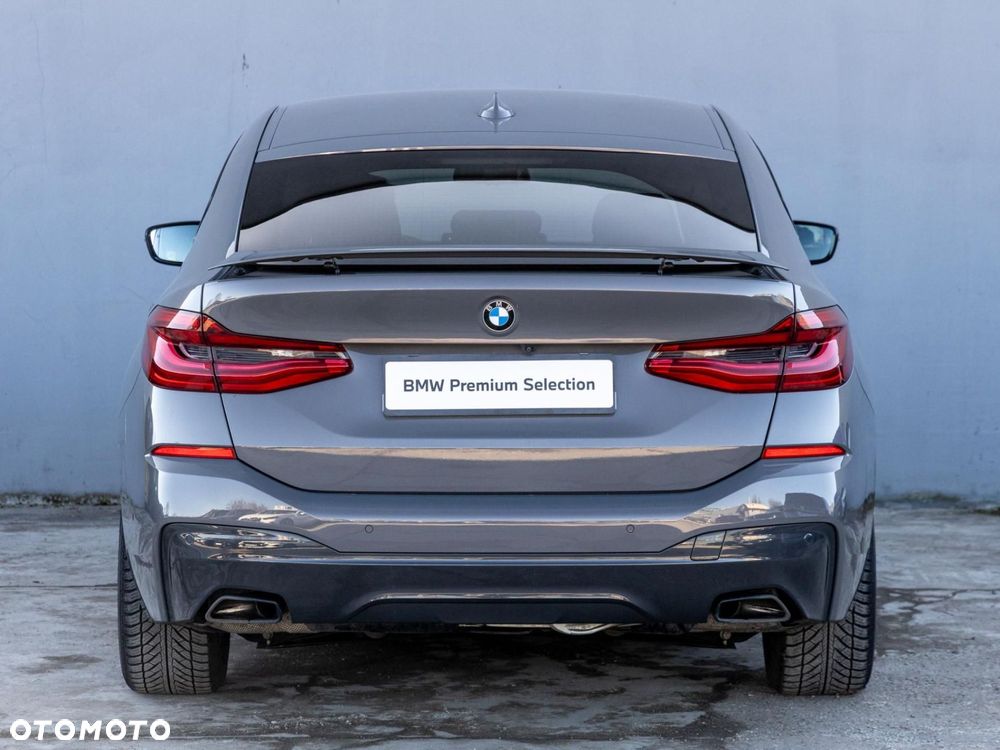 BMW 6GT - 6