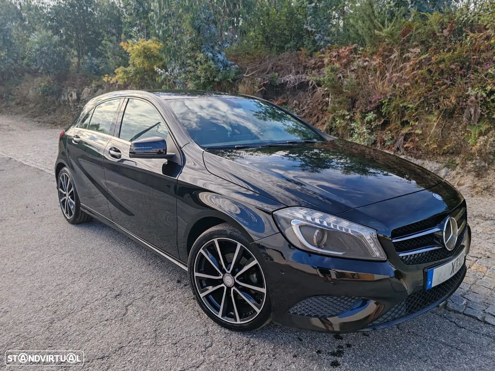 Mercedes-Benz A 180 d AMG Line - 1