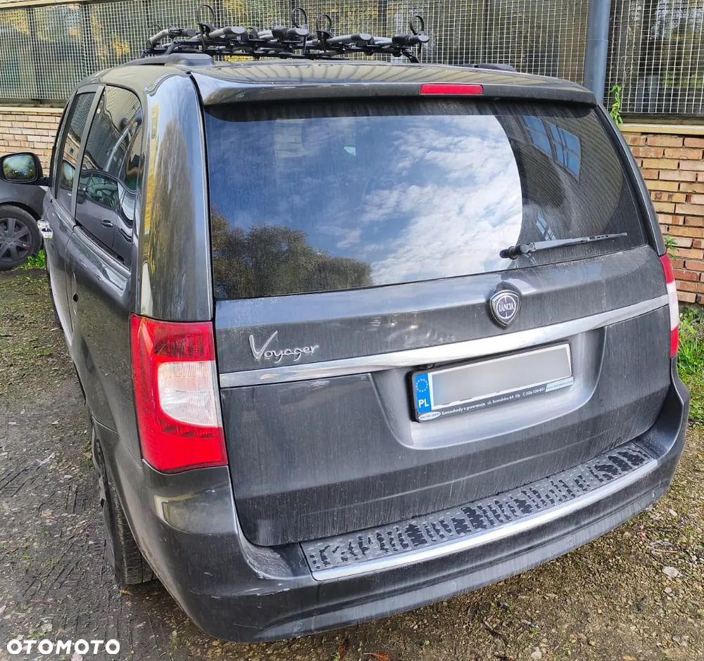 Lancia Voyager - 1