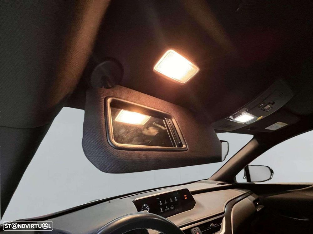 Lexus UX 250h Business - 38