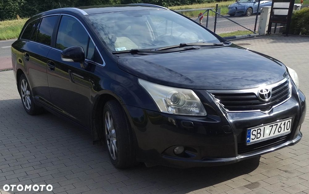 Toyota Avensis 2.0 D-4D Luna - 4