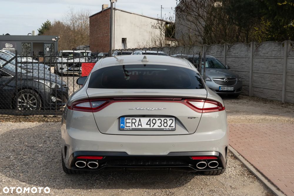 Kia Stinger - 6