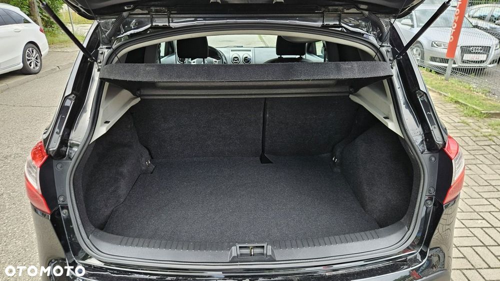Nissan Qashqai - 15
